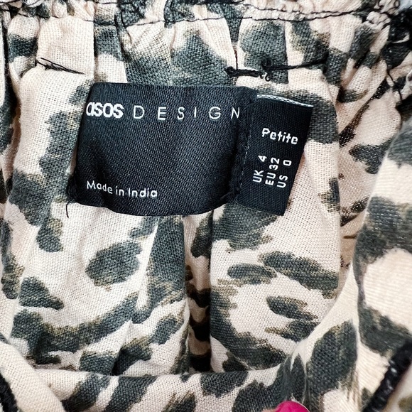 ASOS DESIGN Leopard Scalloped Hem Cutout Mini Dress - Picture 6 of 10